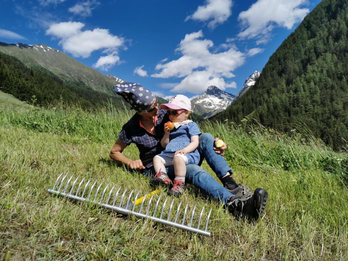 Landhaus Taurer Kals-am Großglockner Buitenkant foto