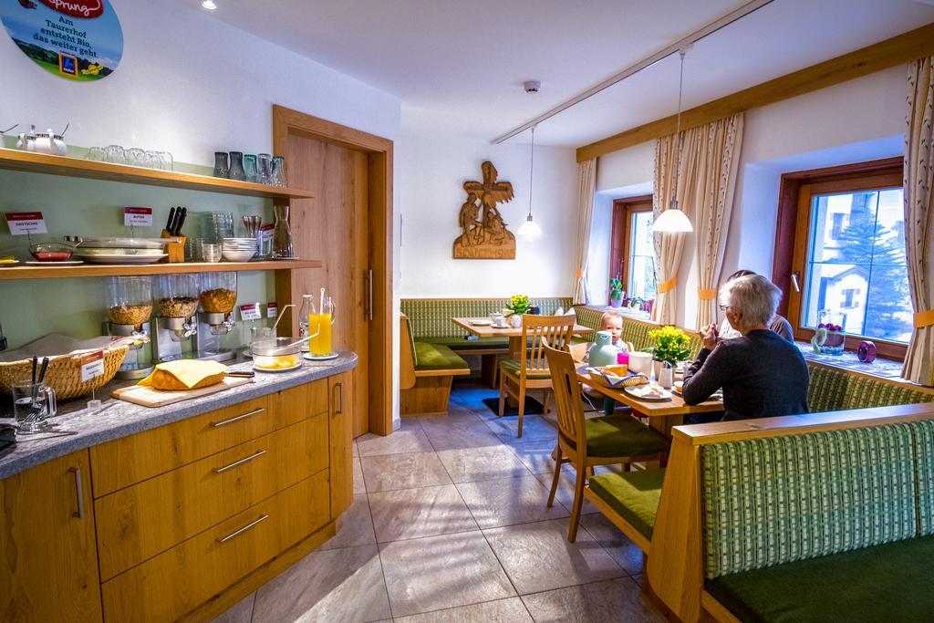 Landhaus Taurer Kals-am Großglockner Buitenkant foto