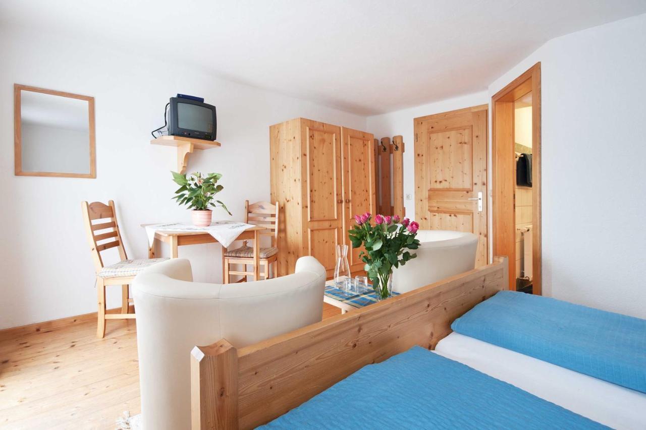 Landhaus Taurer Kals-am Großglockner Buitenkant foto
