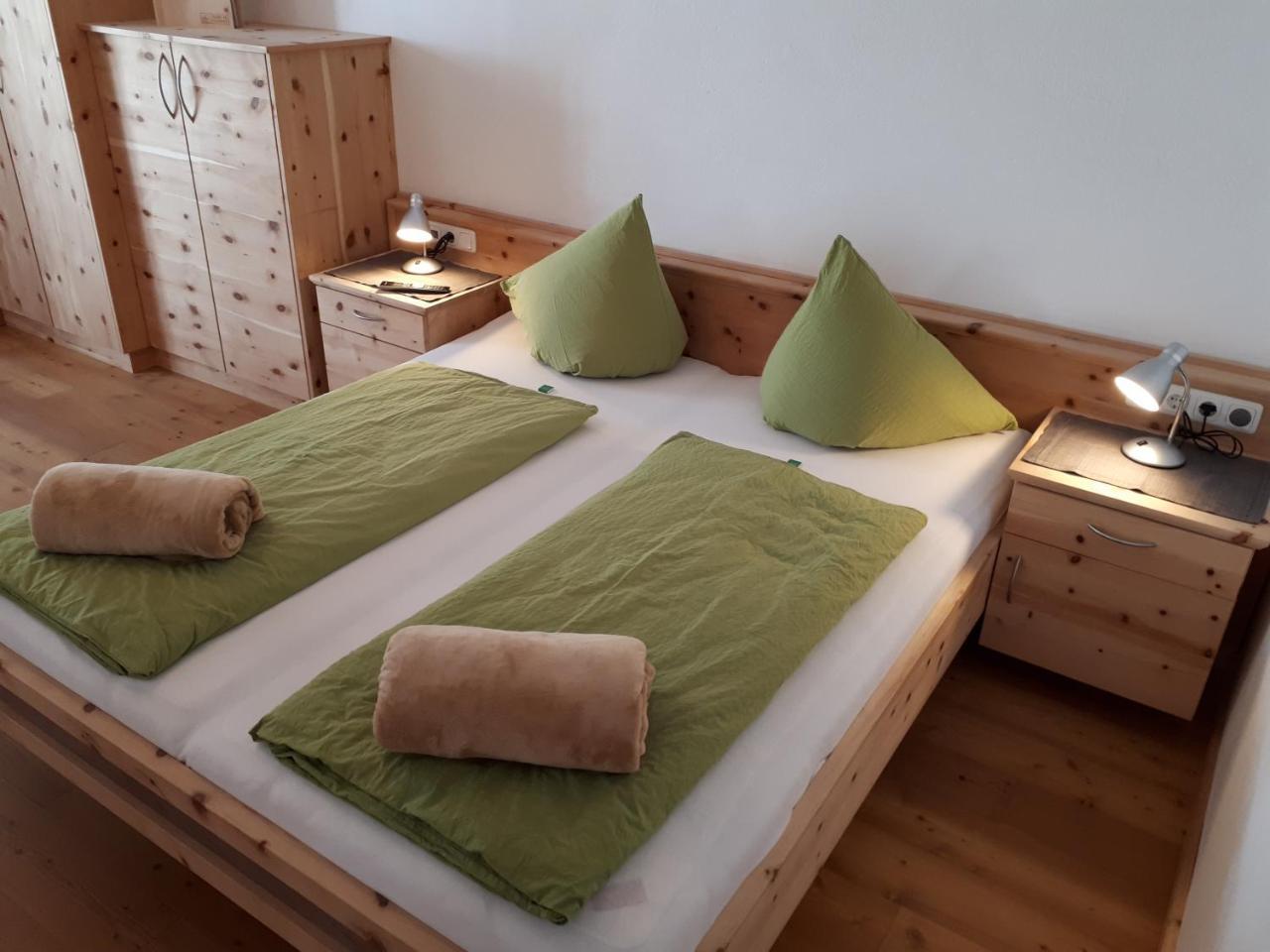 Landhaus Taurer Kals-am Großglockner Buitenkant foto